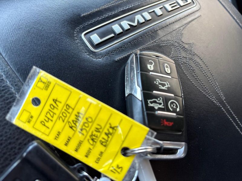 Used 2019 RAM 1500 LimitedImage 30
