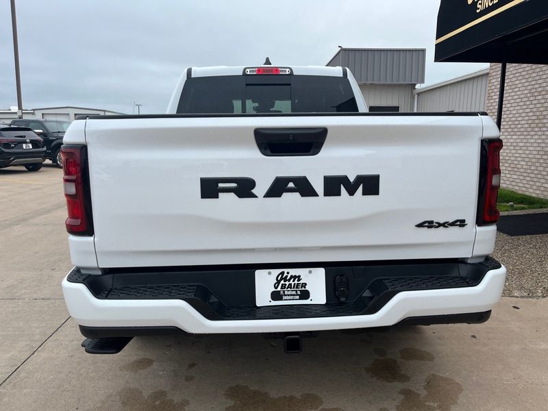 2025 RAM 1500 Tradesman Crew Cab 4x4 5