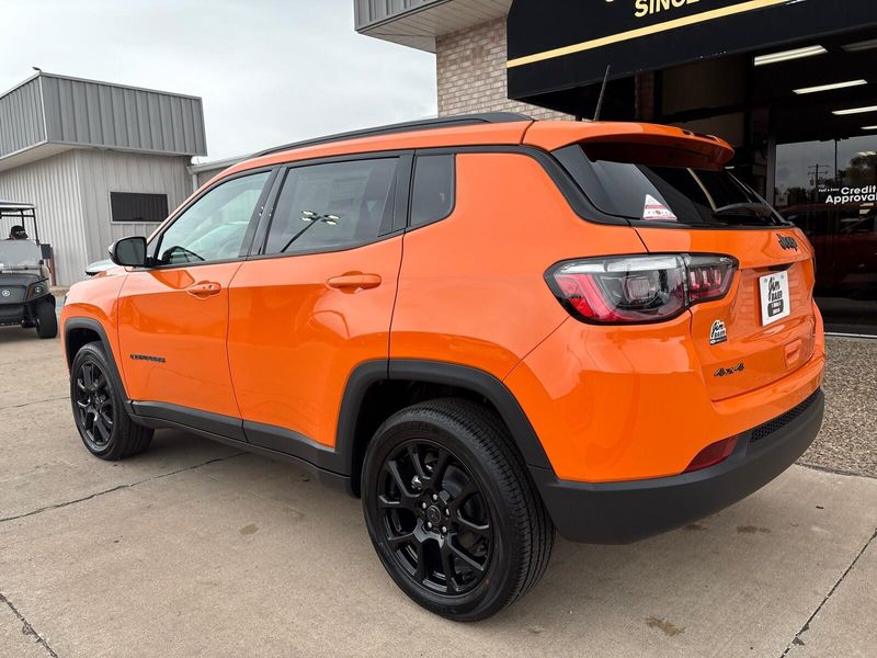 New 2026 Jeep Compass Latitude AltitudeImage 10