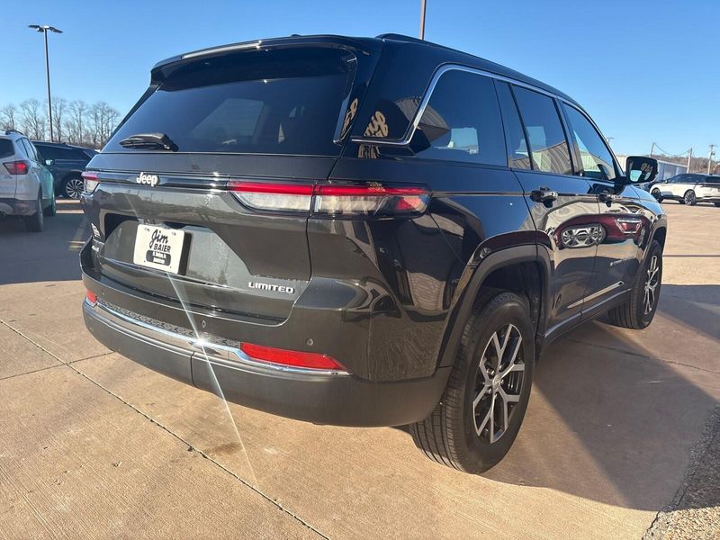 Used 2024 Jeep Grand Cherokee LimitedImage 9