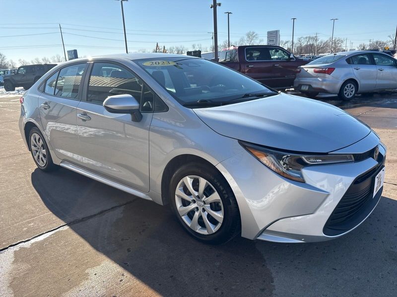 Used 2023 Toyota Corolla LEImage 7