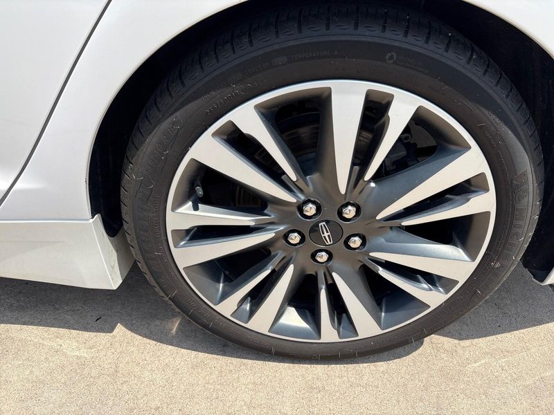 2020 Lincoln MKZ ReserveImage 12