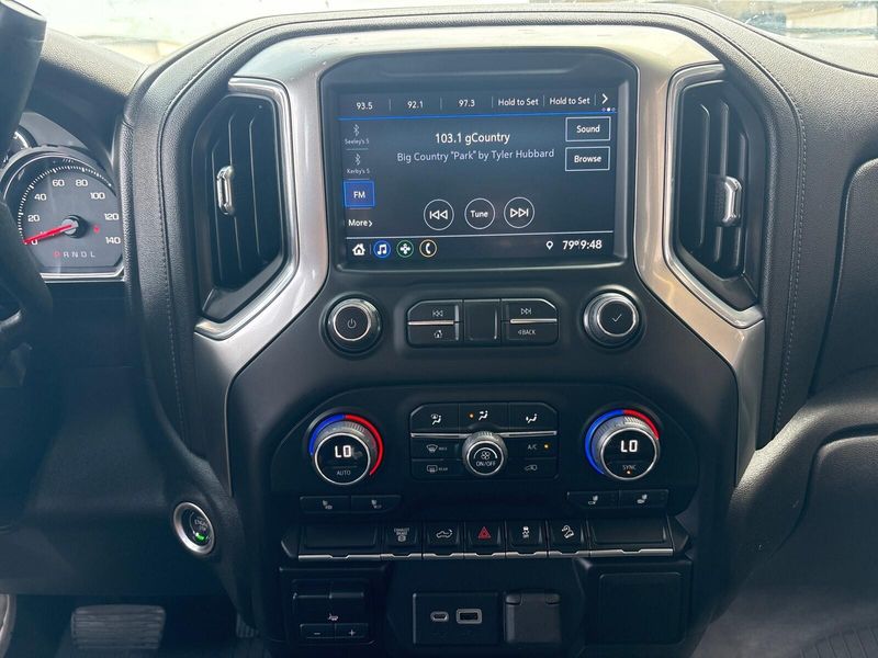 Used 2022 Chevrolet Silverado 2500HD LTImage 18