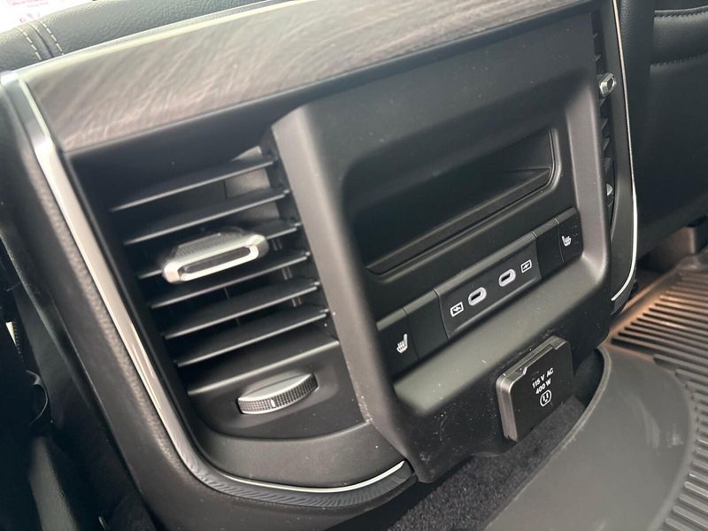 New 2026 RAM 1500 Laramie Crew Cab 4x4 5