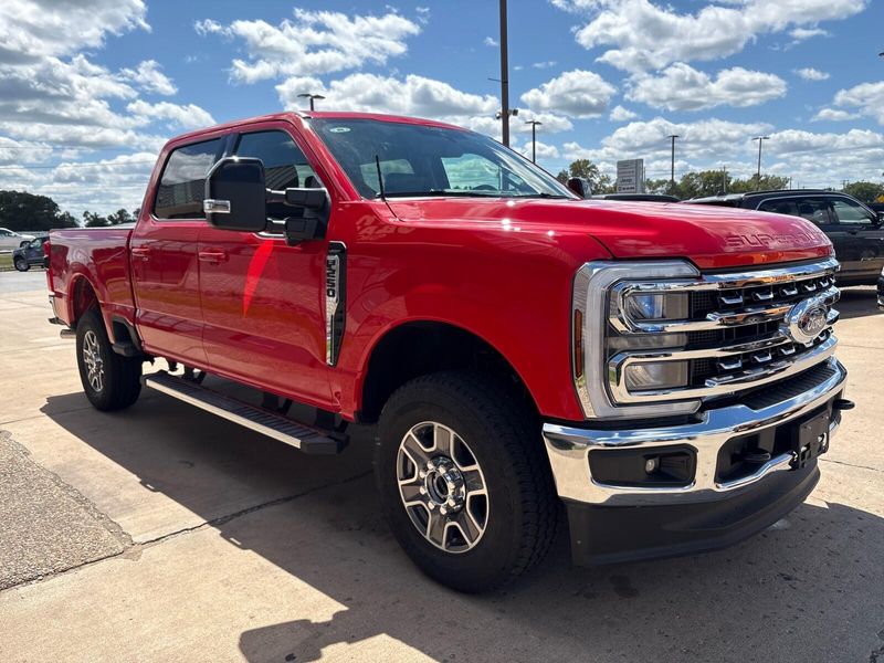 Used 2025 Ford F-250 LariatImage 8