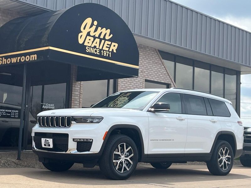 2025 Jeep Grand Cherokee L Limited 4x4Image 1