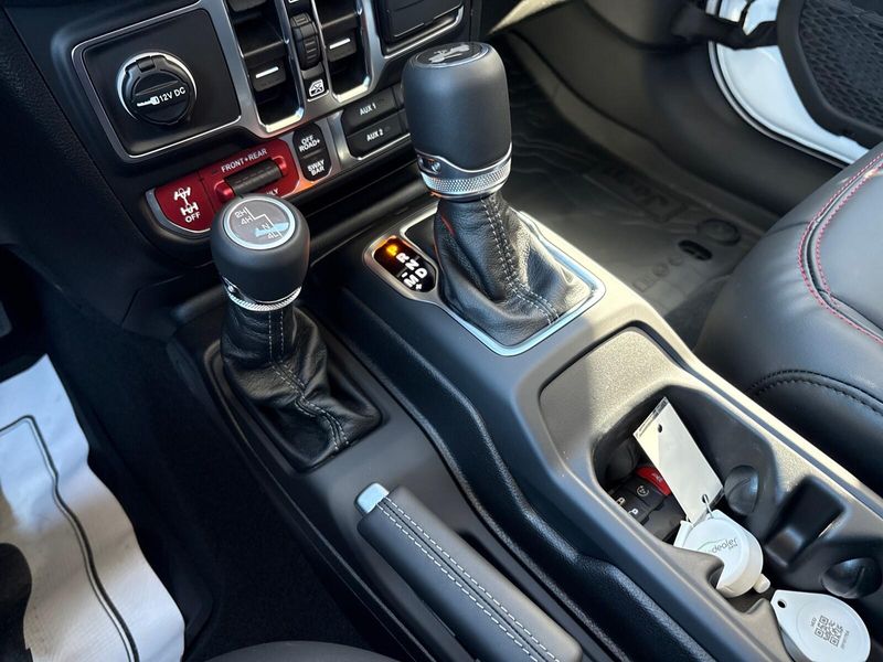 New 2027 Jeep Wrangler 4-door RubiconImage 16