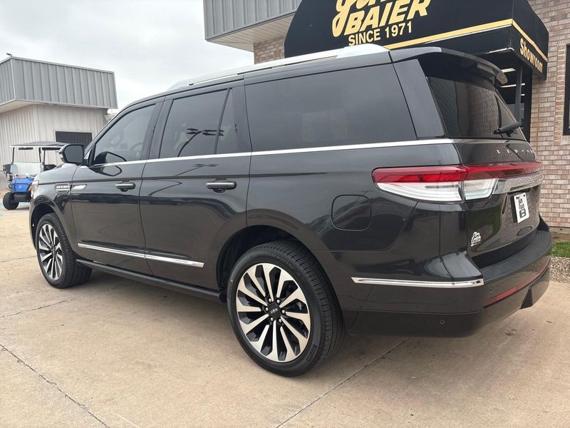 2022 Lincoln Navigator ReserveImage 14