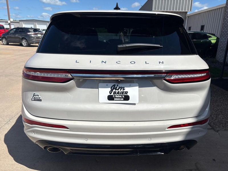 Used 2023 Lincoln Corsair ReserveImage 9