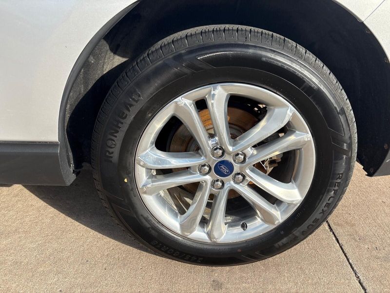 Used 2017 Ford Edge TitaniumImage 11