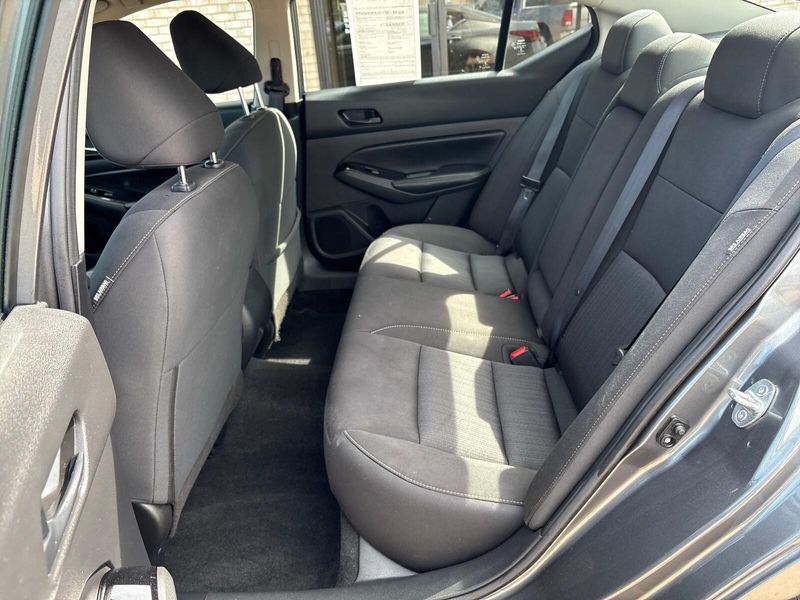 Used 2023 Nissan Altima 2.5 SVImage 4