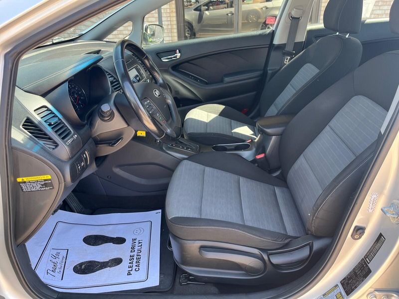 2014 Kia Forte EXImage 3