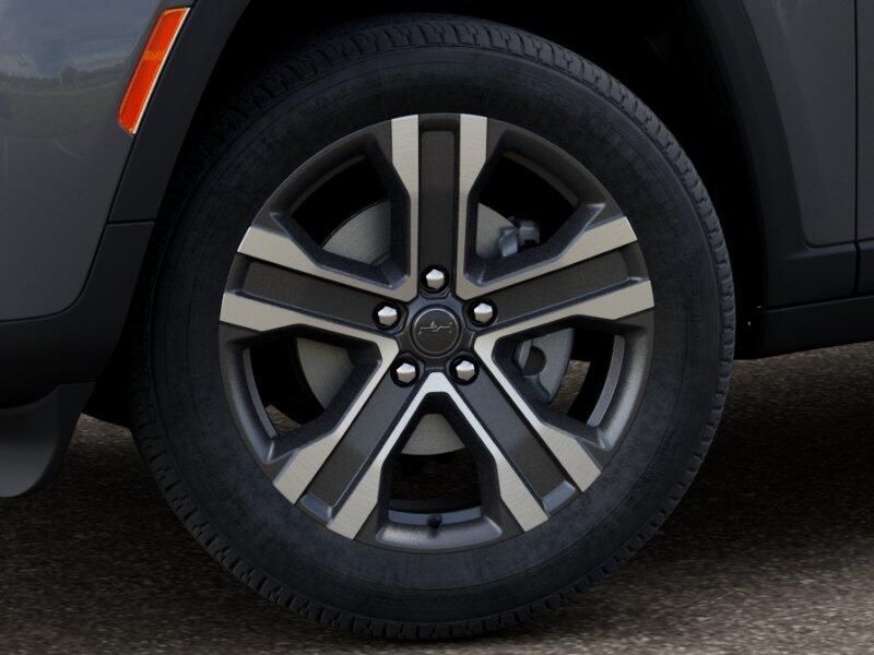 New 2027 Jeep Grand Cherokee L Limited 4x4Image 4