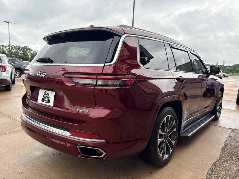Used 2023 Jeep Grand Cherokee L OverlandImage 11