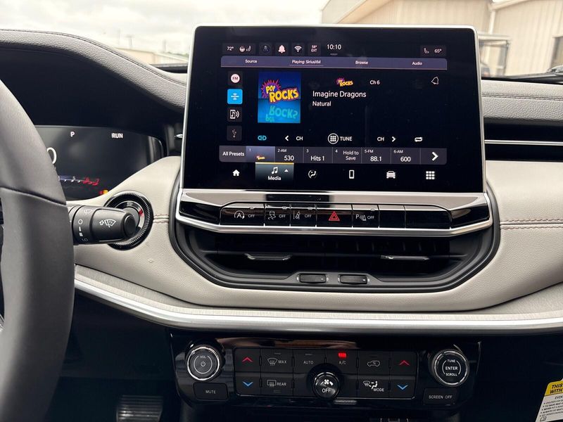 New 2026 Jeep Compass Limited 4x4Image 17