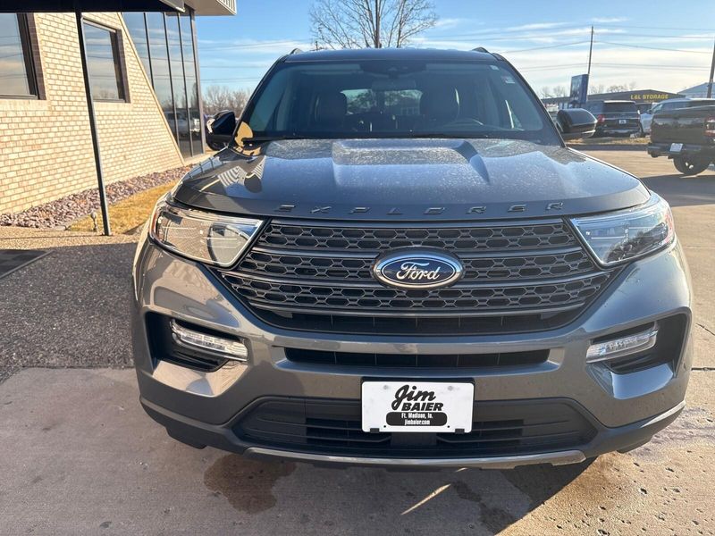 Used 2023 Ford Explorer XLTImage 7