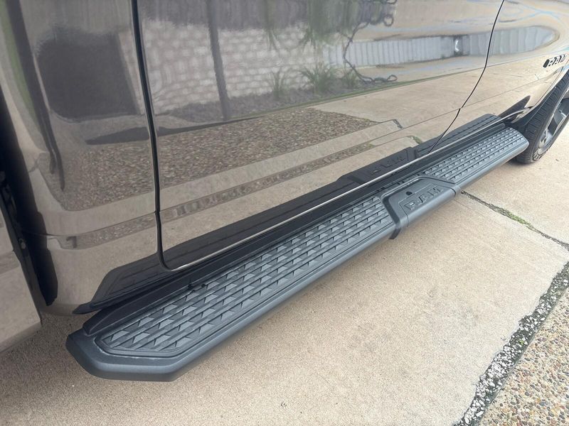 New 2026 RAM 1500 Express Crew Cab 4x4 5