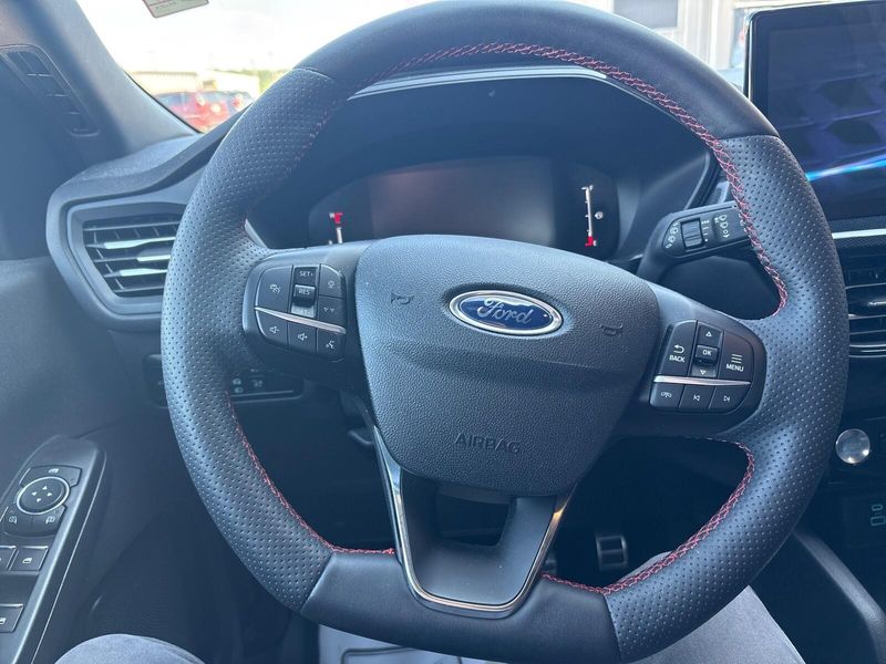 Used 2023 Ford Escape ST-LineImage 13