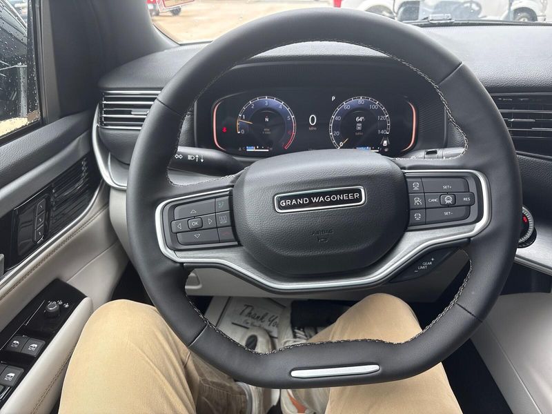 2026 Jeep Grand Wagoneer 4x4Image 15