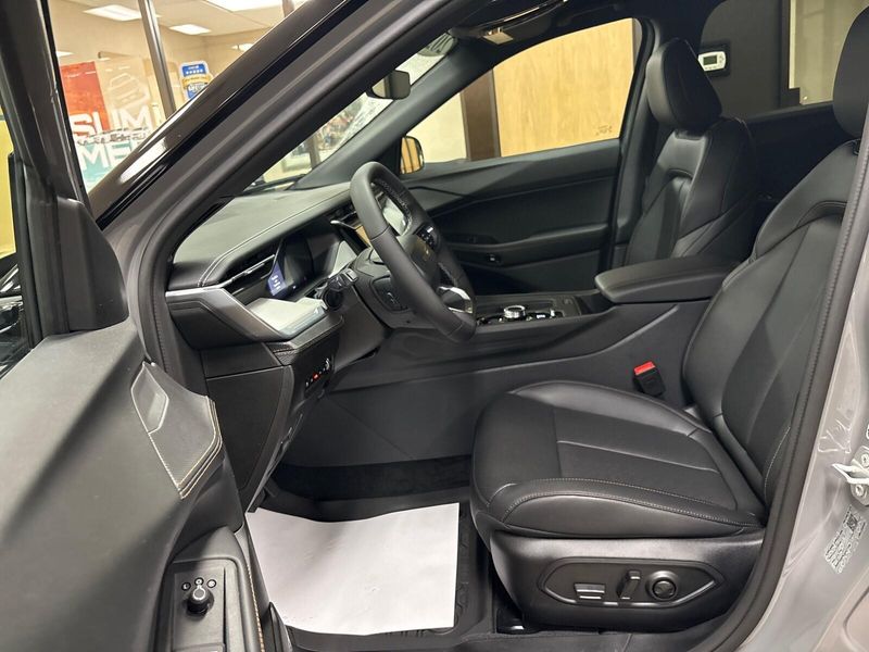 New 2026 Jeep Cherokee Limited Altitude 4x4Image 3