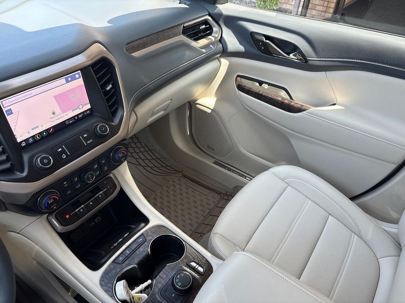 Used 2023 GMC Acadia DenaliImage 27