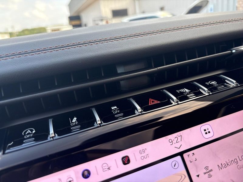New 2025 Jeep Grand Cherokee Summit 4x4Image 21