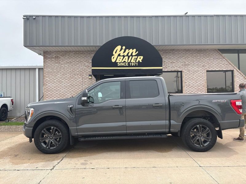 Used 2021 Ford F-150 LariatImage 2