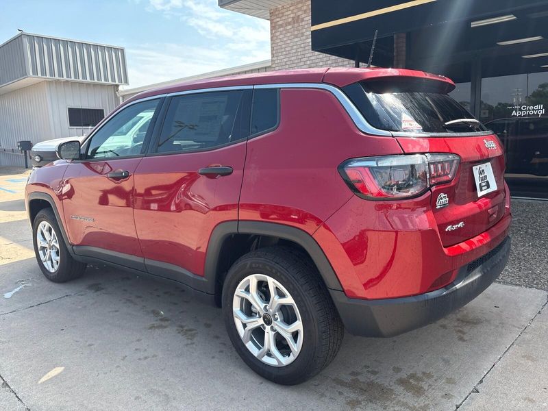 2025 Jeep Compass Sport 4x4Image 10