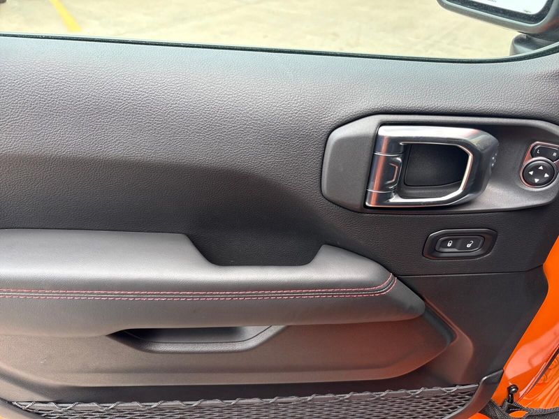 2025 Jeep Wrangler 4-door RubiconImage 13