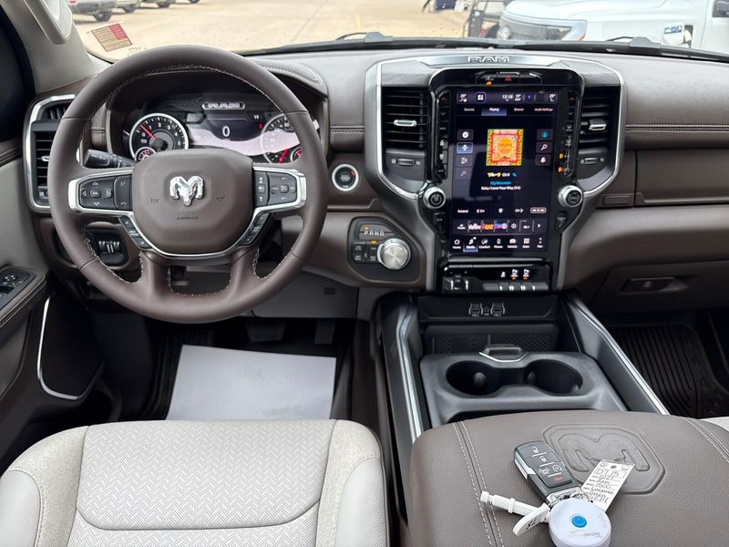 New 2027 RAM 1500 Laramie Crew Cab 4x4 5