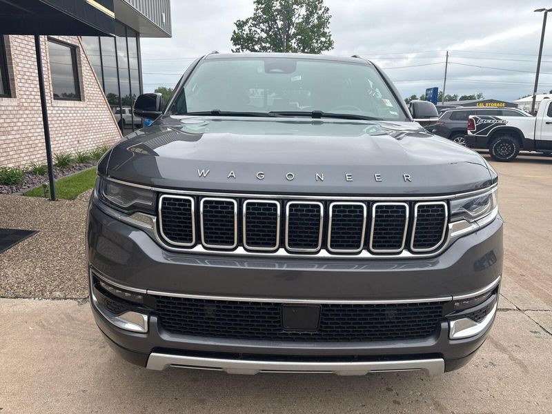 2023 Jeep Wagoneer L Series IIImage 7