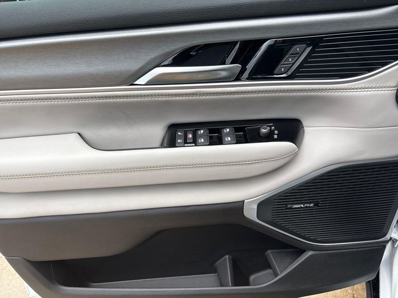 2026 Jeep Grand Wagoneer 4x4Image 13