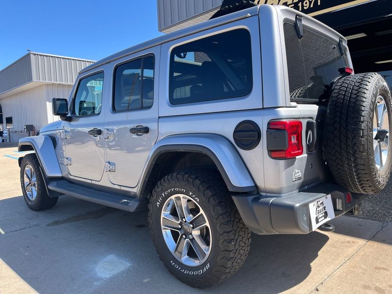 2019 Jeep Wrangler Unlimited SaharaImage 12