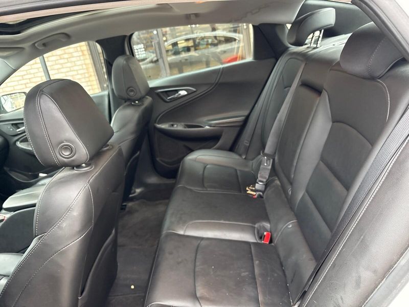 Used 2016 Chevrolet Malibu LTImage 4