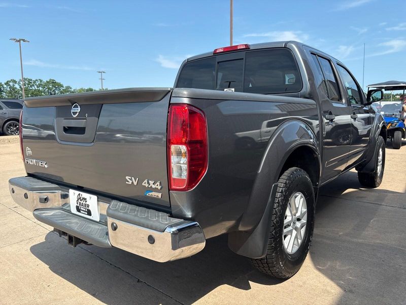 Used 2017 Nissan Frontier SV V6Image 8