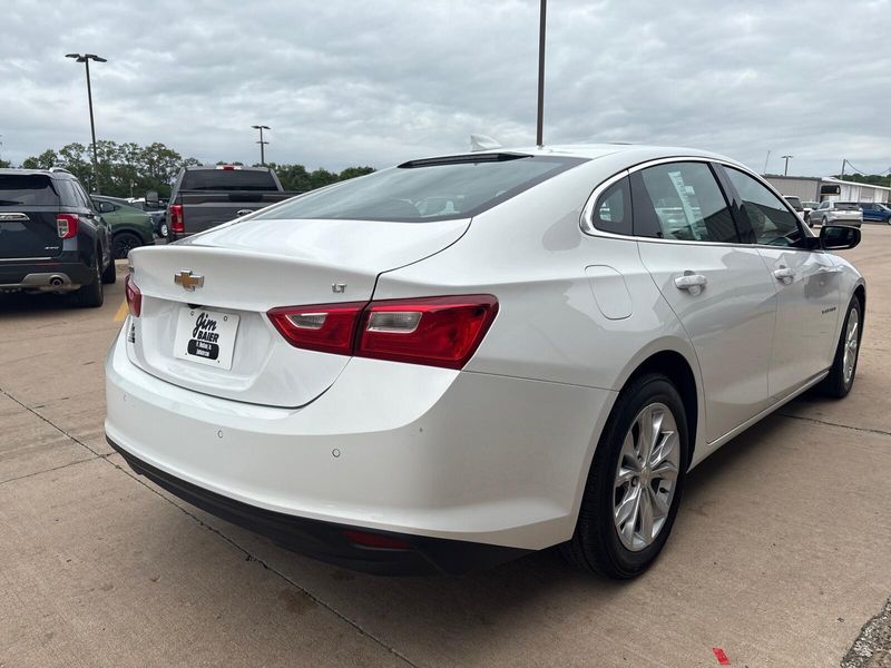 Used 2024 Chevrolet Malibu LTImage 9