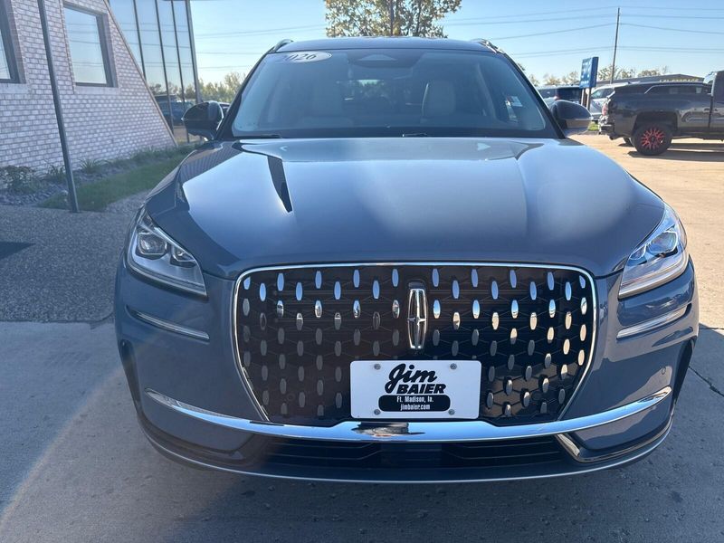 2026 Lincoln Corsair Reserve photo 4