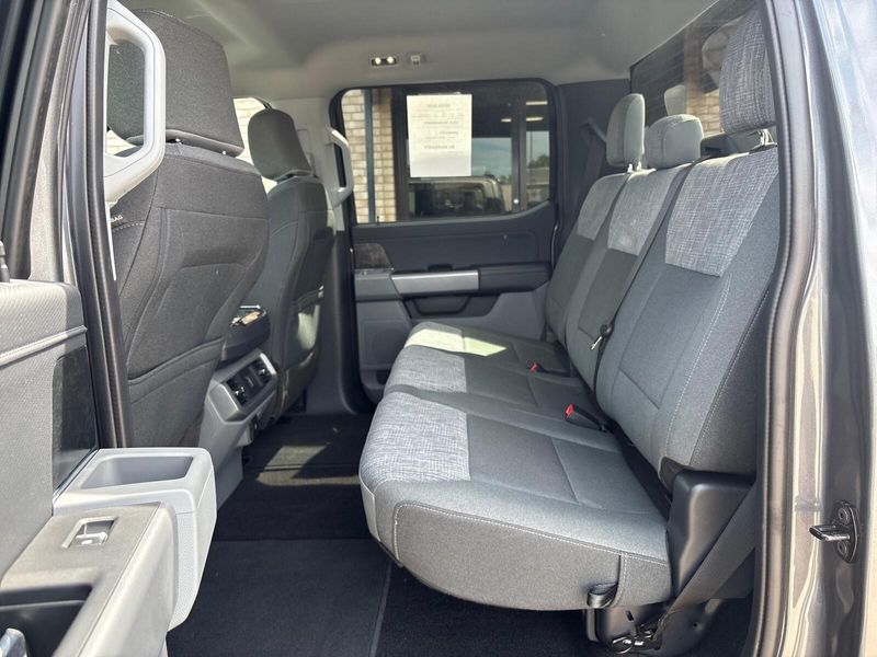 Used 2022 Ford F-150 XLTImage 4