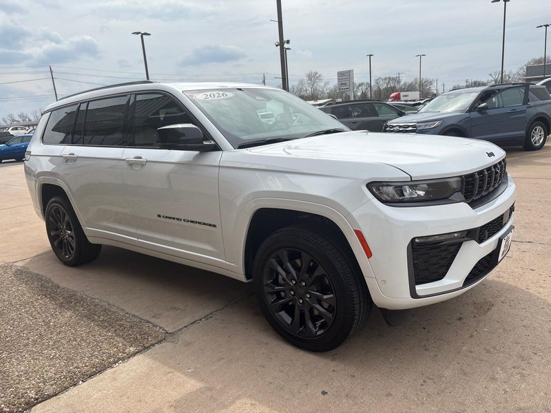 New 2026 Jeep Grand Cherokee L Limited Reserve 4x4Image 9