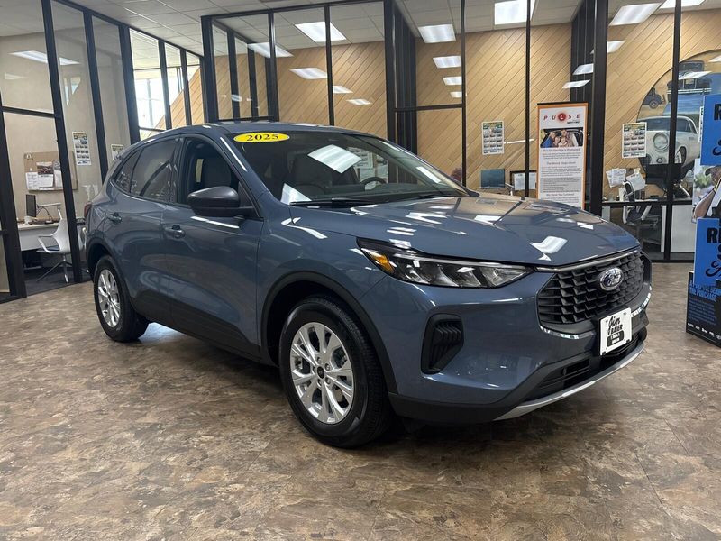 2025 Ford Escape Active photo 6