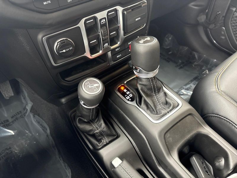 New 2026 Jeep Wrangler 4-door SaharaImage 15