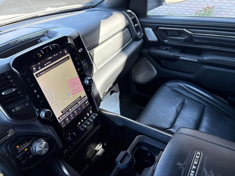Used 2019 RAM 1500 LimitedImage 29