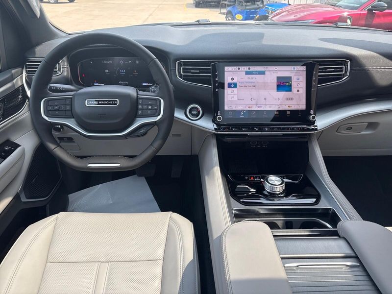 2026 Jeep Grand Wagoneer L Grand Wagoneer L 4x4Image 6