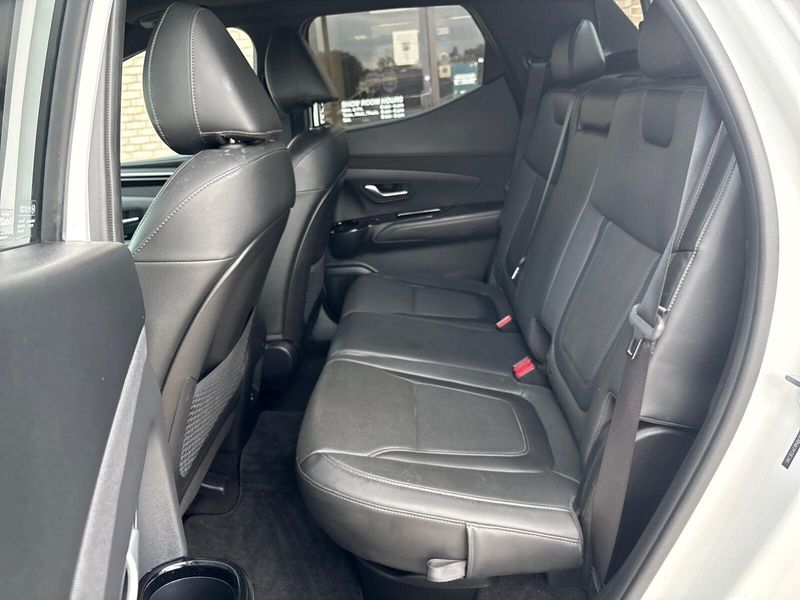 Used 2023 Hyundai Santa Cruz LimitedImage 4