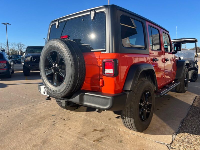 2023 Jeep Wrangler Sport AltitudeImage 9