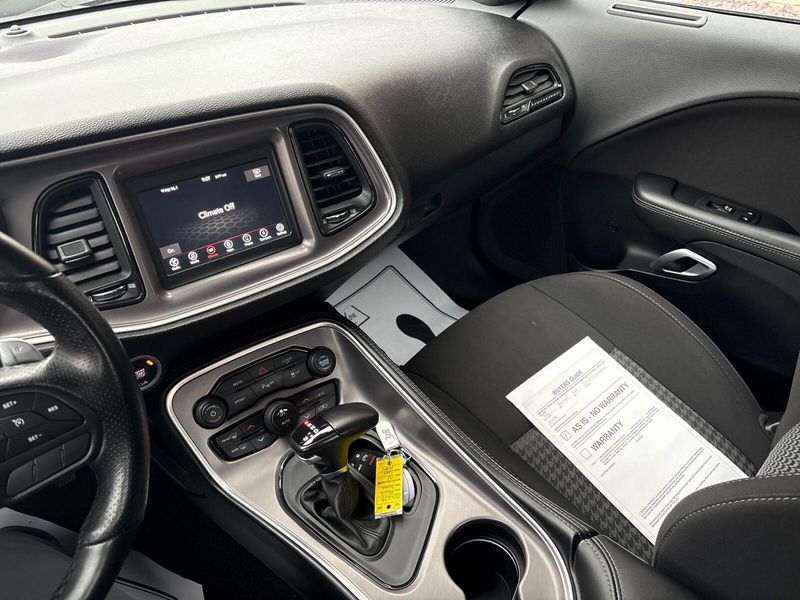 Used 2022 Dodge Challenger GTImage 16