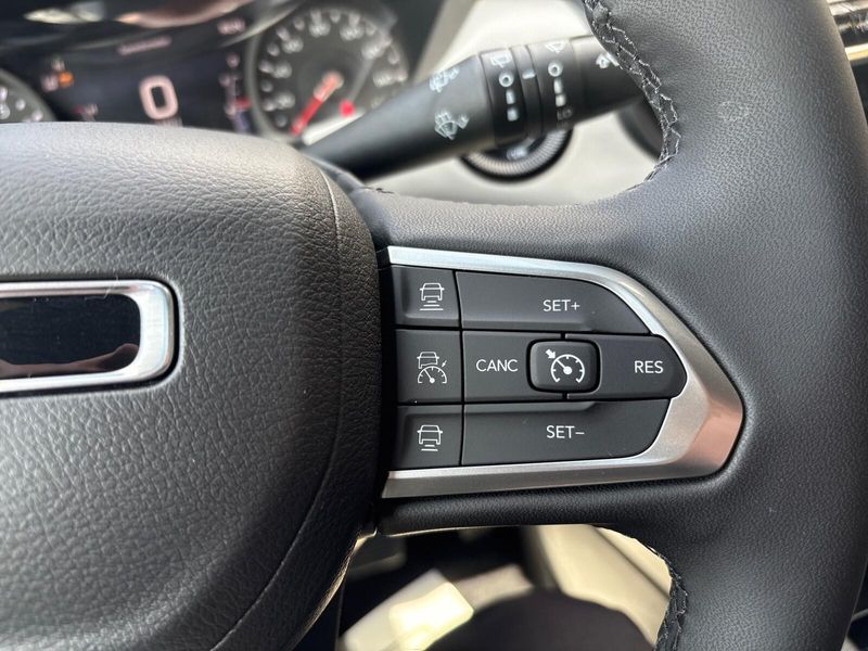 New 2026 Jeep Compass Limited 4x4Image 14