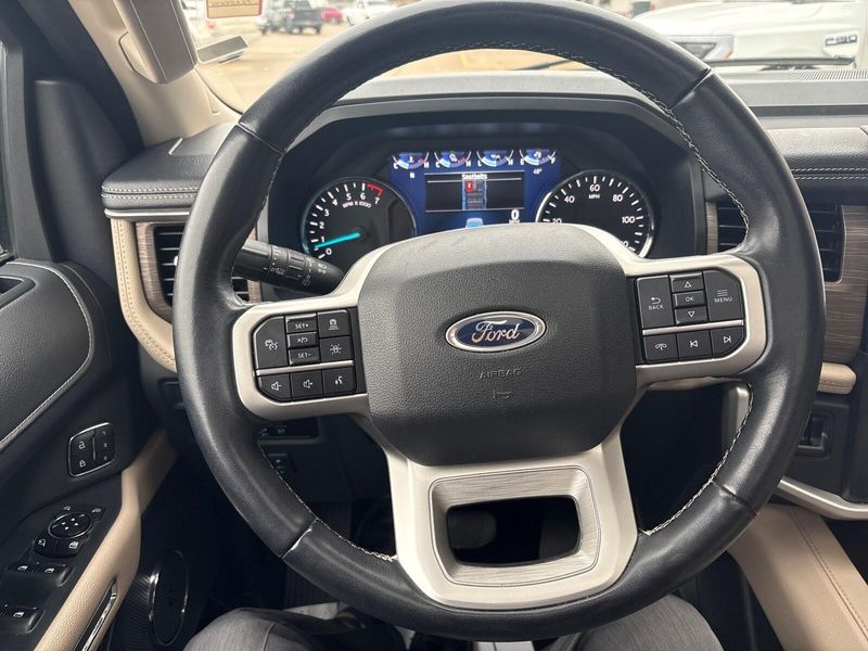 Used 2023 Ford Expedition LimitedImage 18