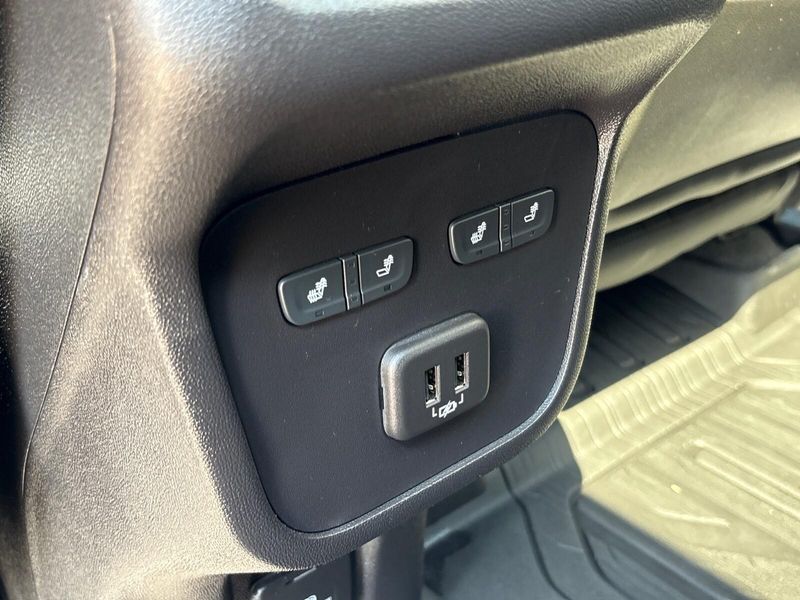 Used 2024 GMC Terrain DenaliImage 5