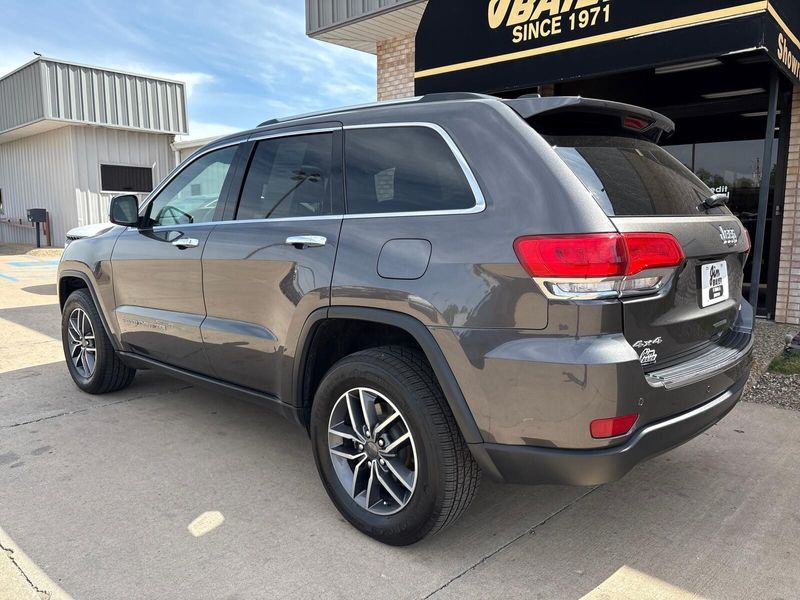 Used 2019 Jeep Grand Cherokee LimitedImage 12
